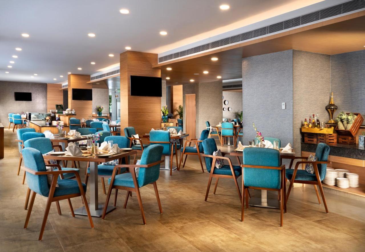 Expoinn Suites And Convention Greater Noida Buitenkant foto