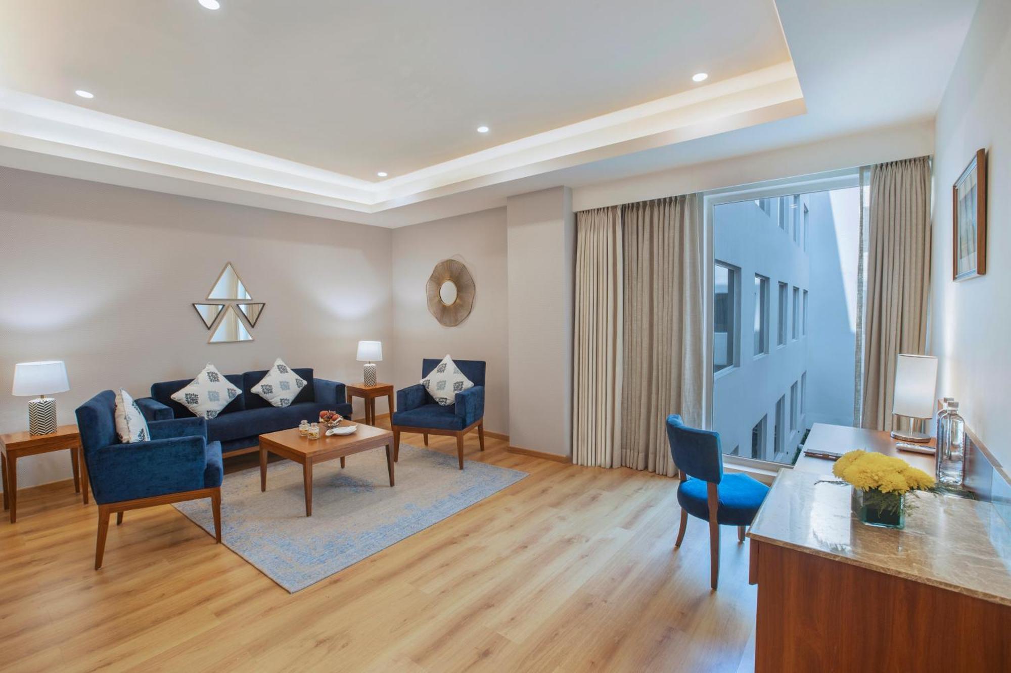 Expoinn Suites And Convention Greater Noida Buitenkant foto